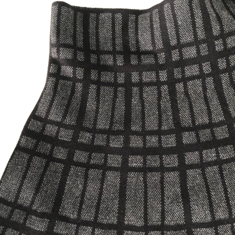MAX STUDIO Women's Short A-Line Knit Skirt Size M - Picture 4 of 6